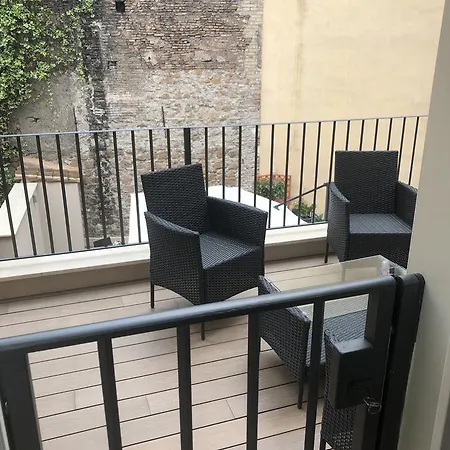Magia A Trilussa Casa de hóspedes 2*